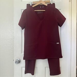 FIGS Burgundy Scrub Set
